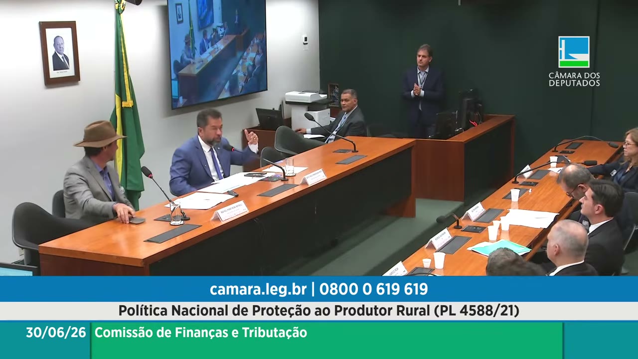 Vídeo do evento em 1:05:03