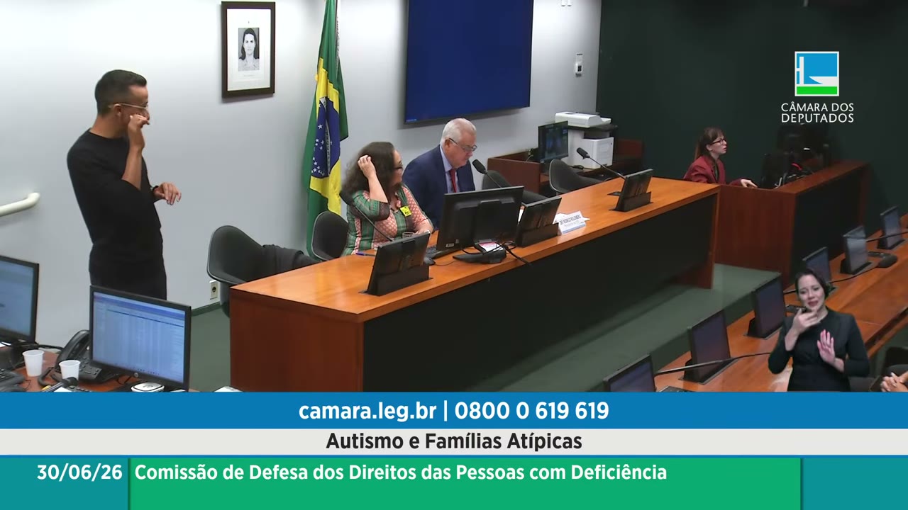 Vídeo do evento em 41:03