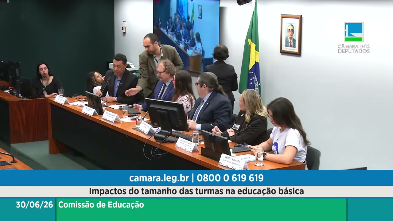 Vídeo do evento em 1:11:57
