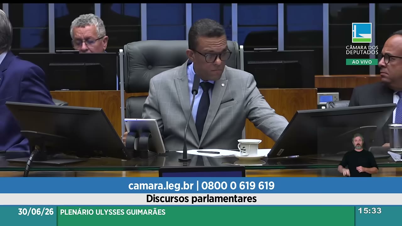 Vídeo do evento em 1:05:13