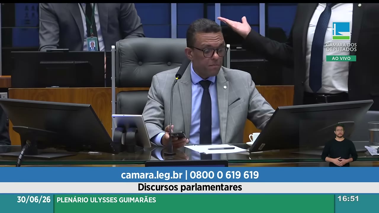 Vídeo do evento em 2:23:23