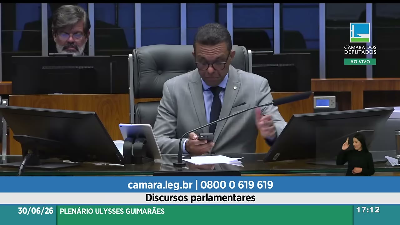 Vídeo do evento em 2:44:17