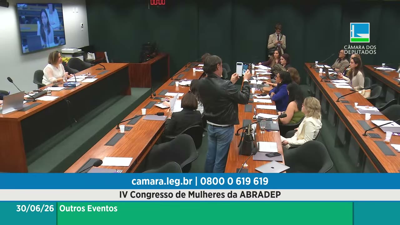 Vídeo do evento em 1:01:47