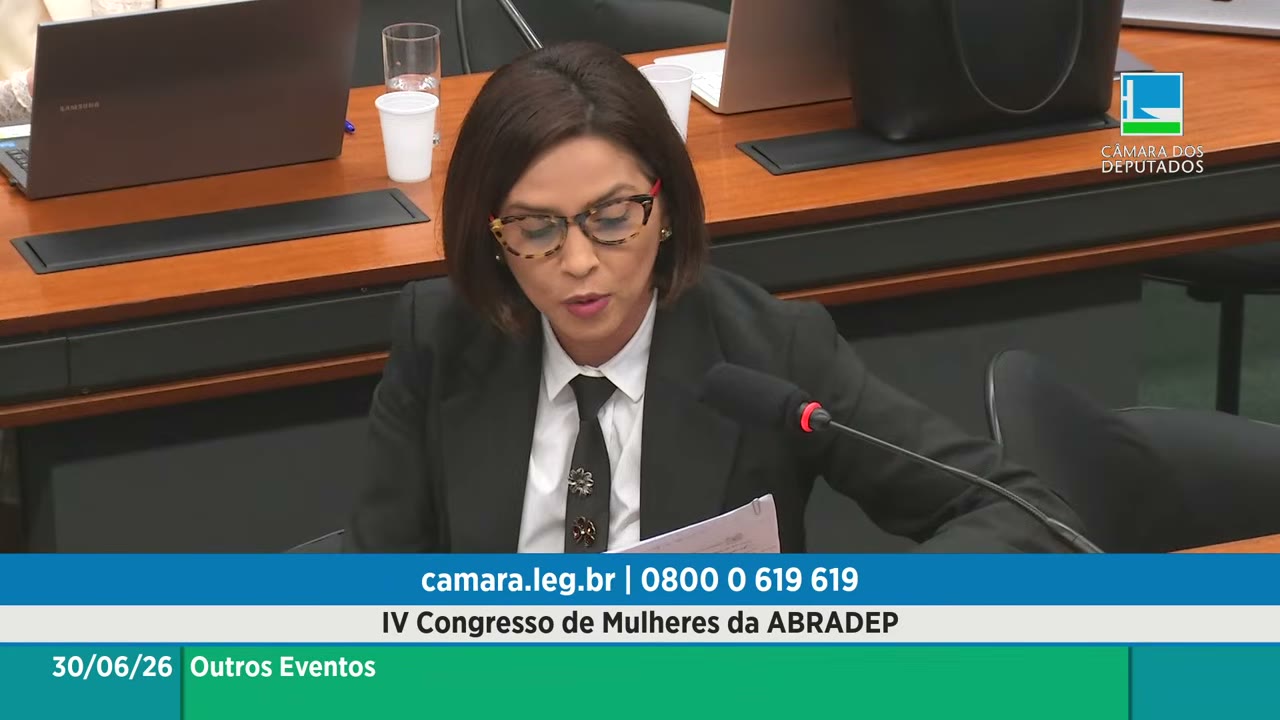 Vídeo do evento em 1:05:54