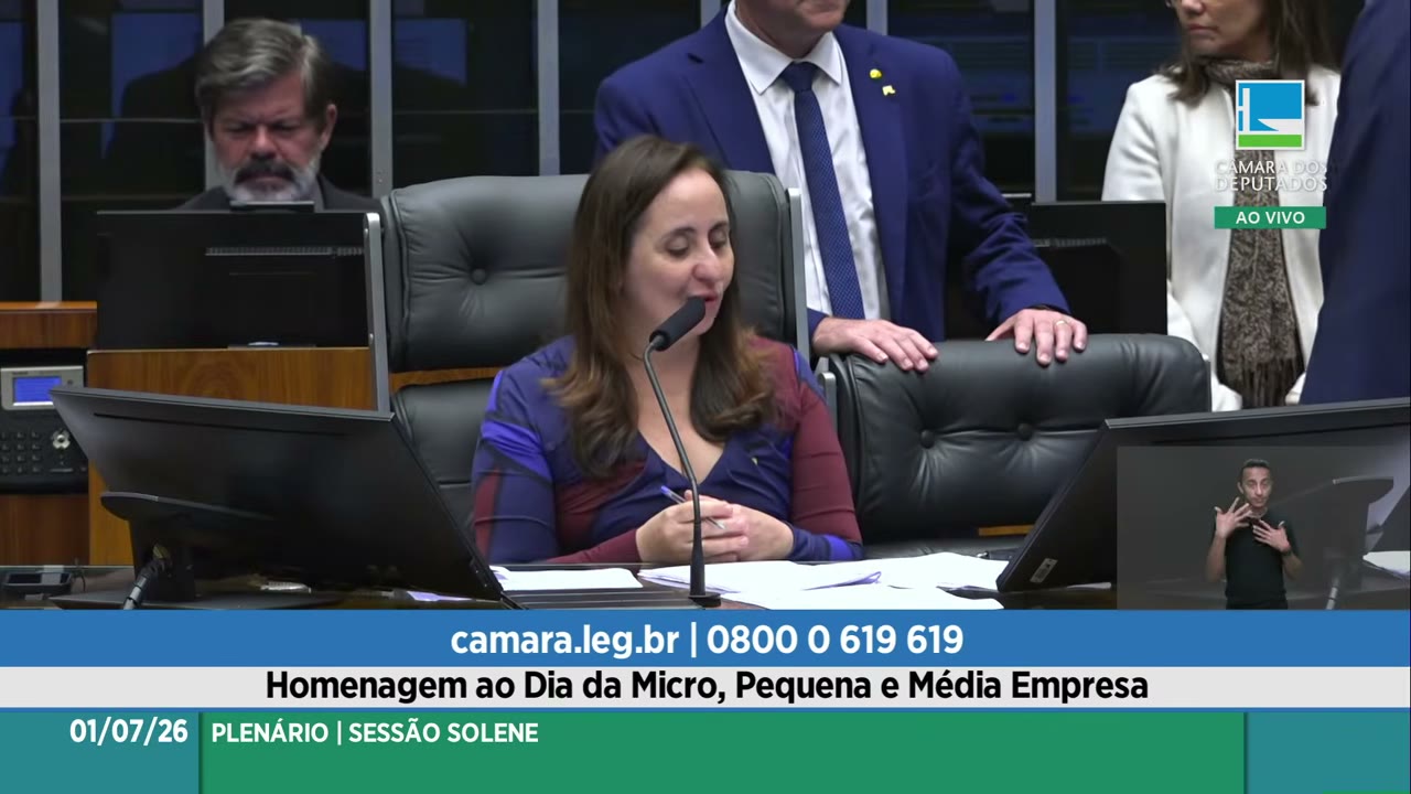 Vídeo do evento em 1:03:44