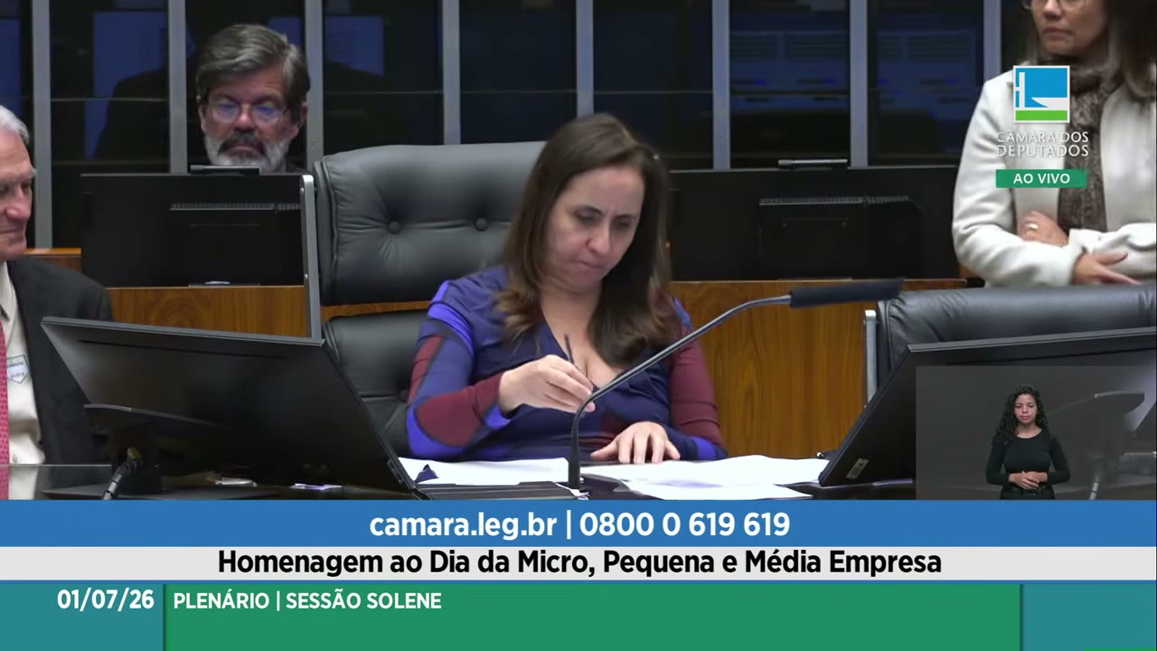 Vídeo do evento em 1:23:10