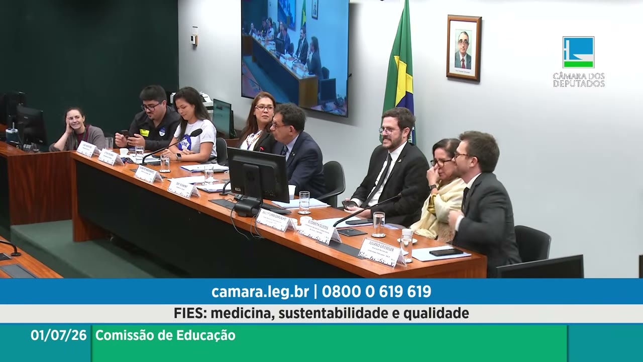 Vídeo do evento em 1:14:00