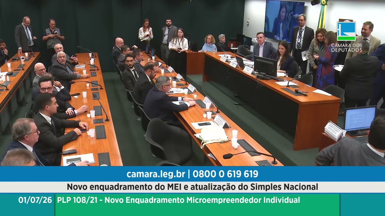 Vídeo do evento em 1:03:36