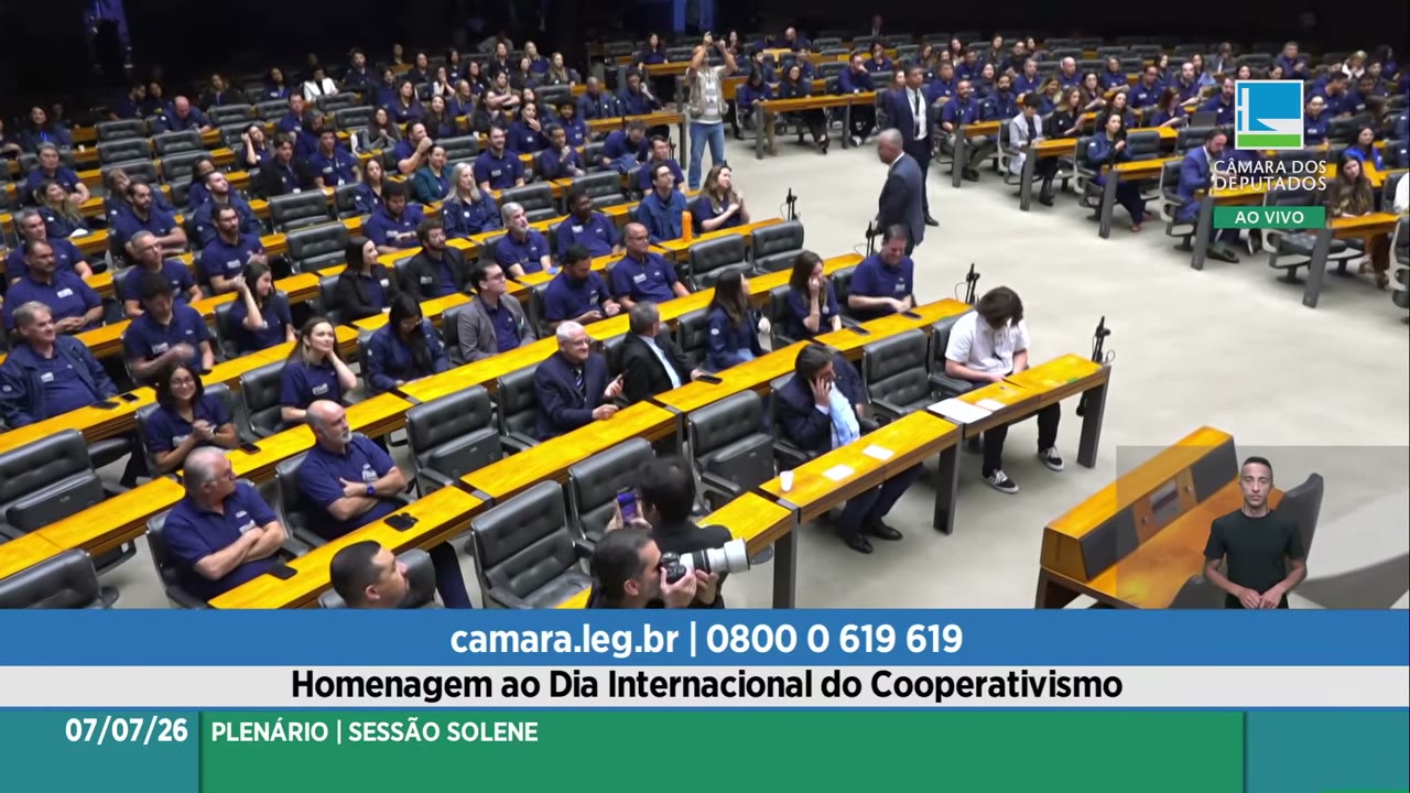 Vídeo do evento em 1:02:29
