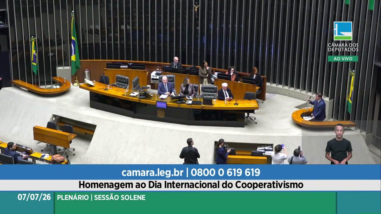 Vídeo do evento em 1:03:46