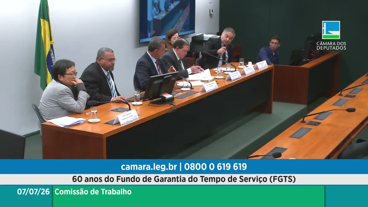 Vídeo do evento em 1:03:04