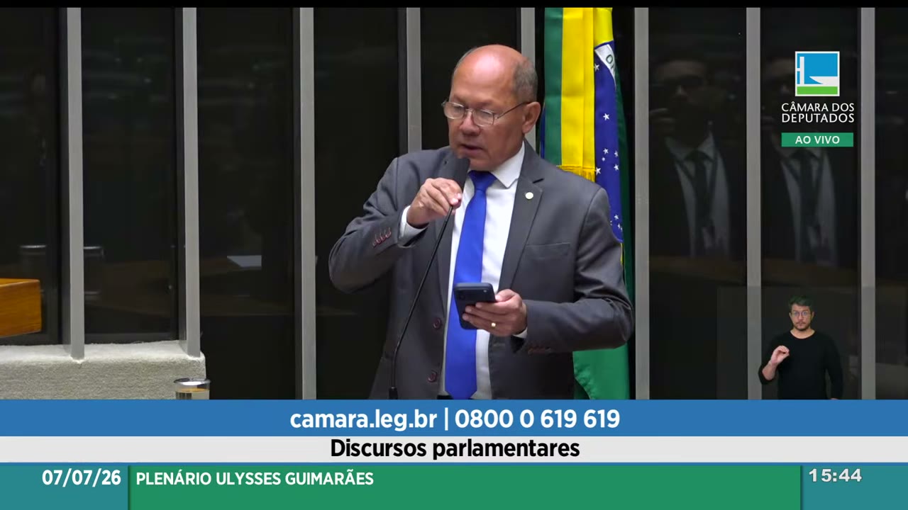 Vídeo do evento em 1:27:00