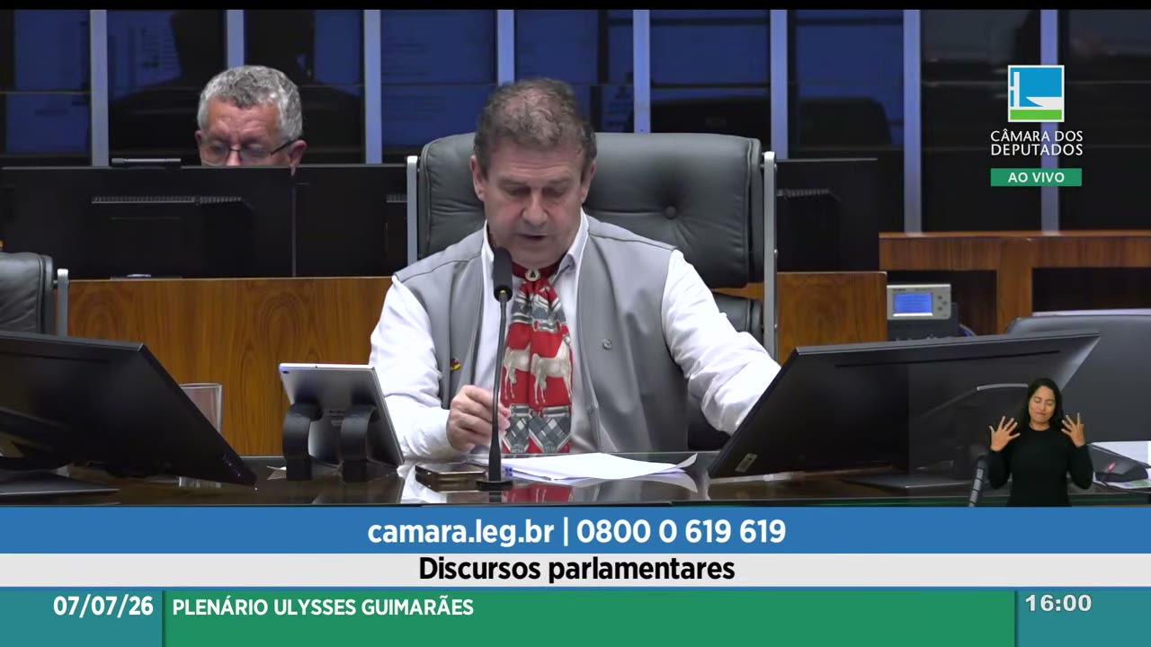 Vídeo do evento em 1:43:03