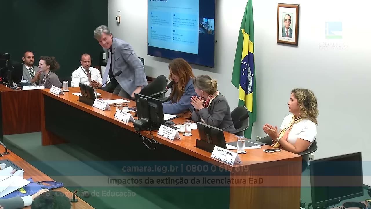 Vídeo do evento em 1:46:15