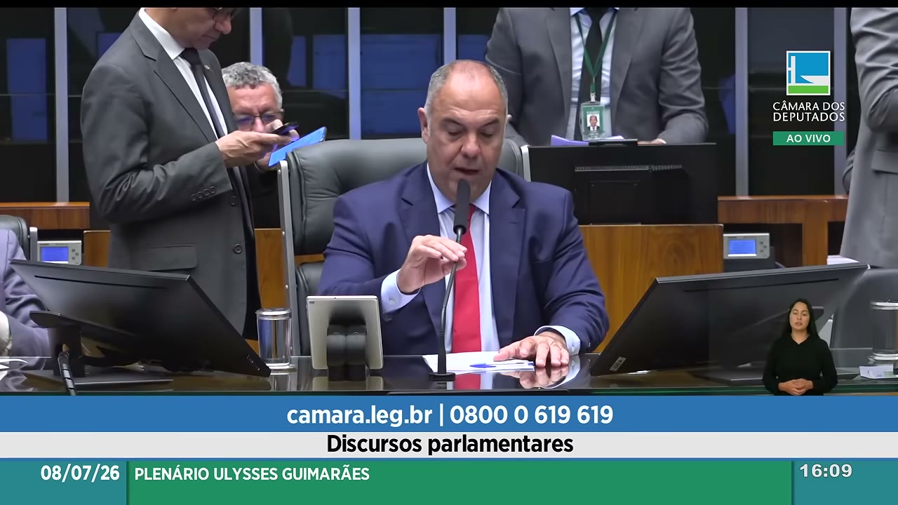 Vídeo do evento em 1:54:31