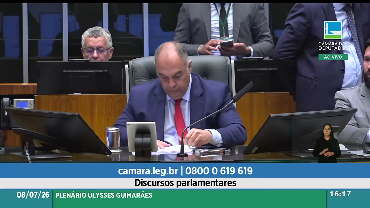 Vídeo do evento em 2:02:10