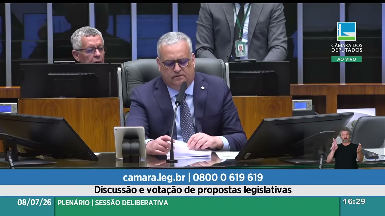Vídeo do evento em 2:14:59