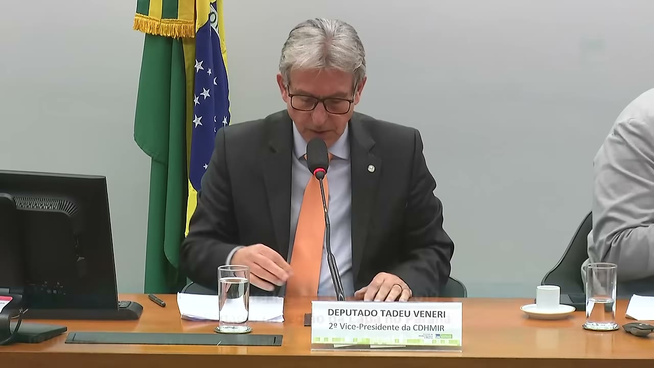 Vídeo do evento em 1:42:35
