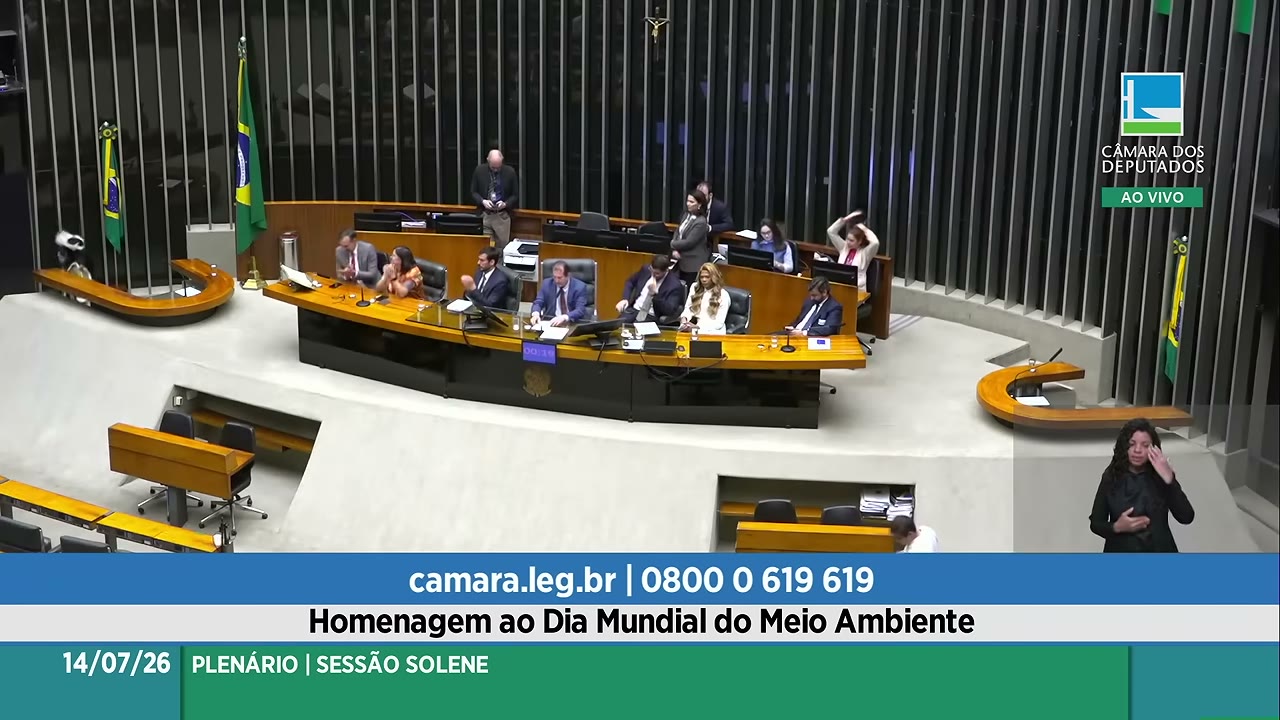 Vídeo do evento em 1:06:04
