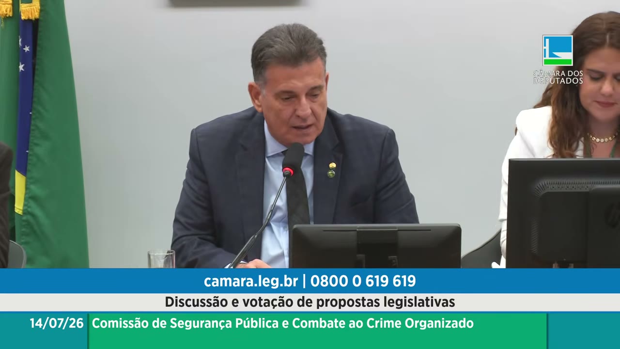 Vídeo do evento em 1:07:45