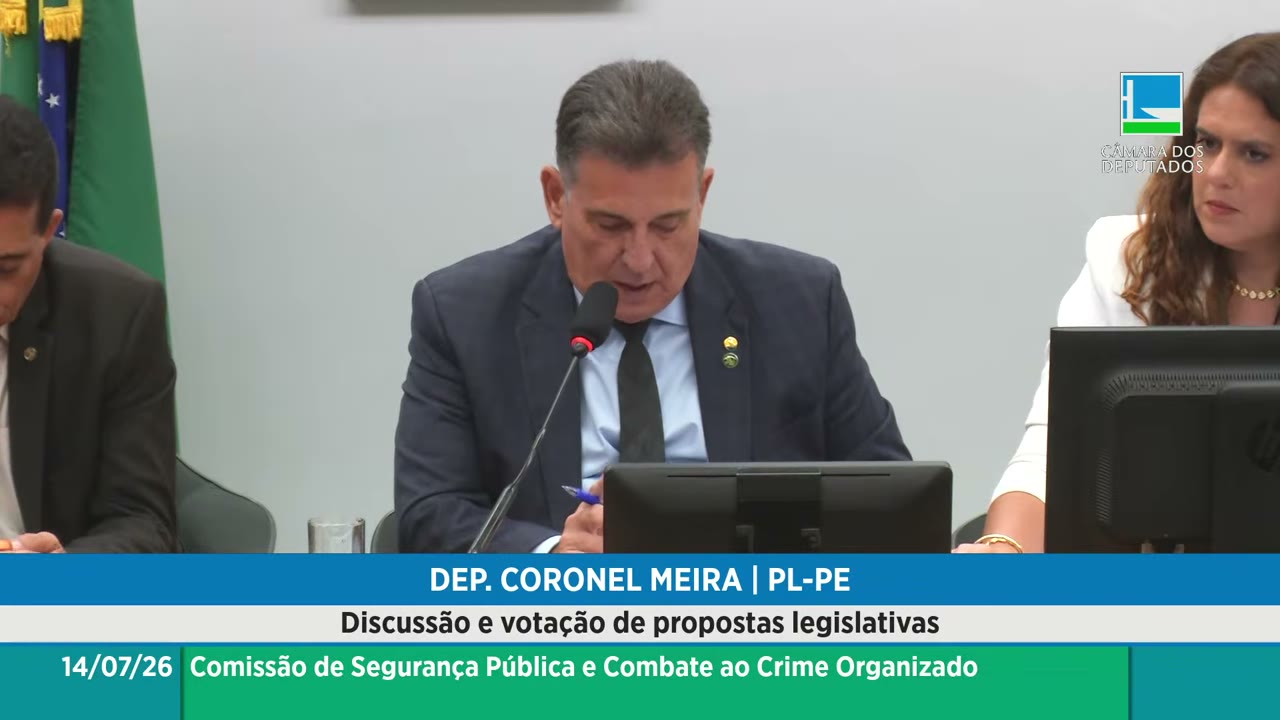 Vídeo do evento em 1:14:05