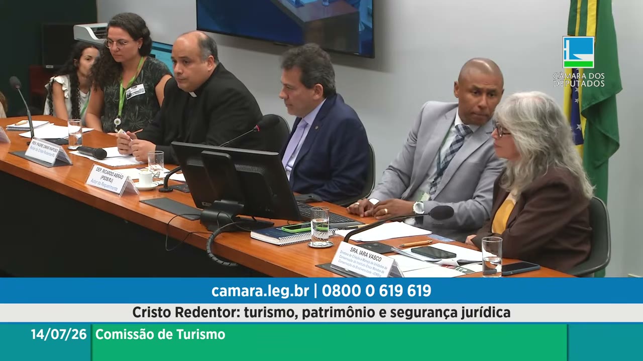 Vídeo do evento em 1:04:59