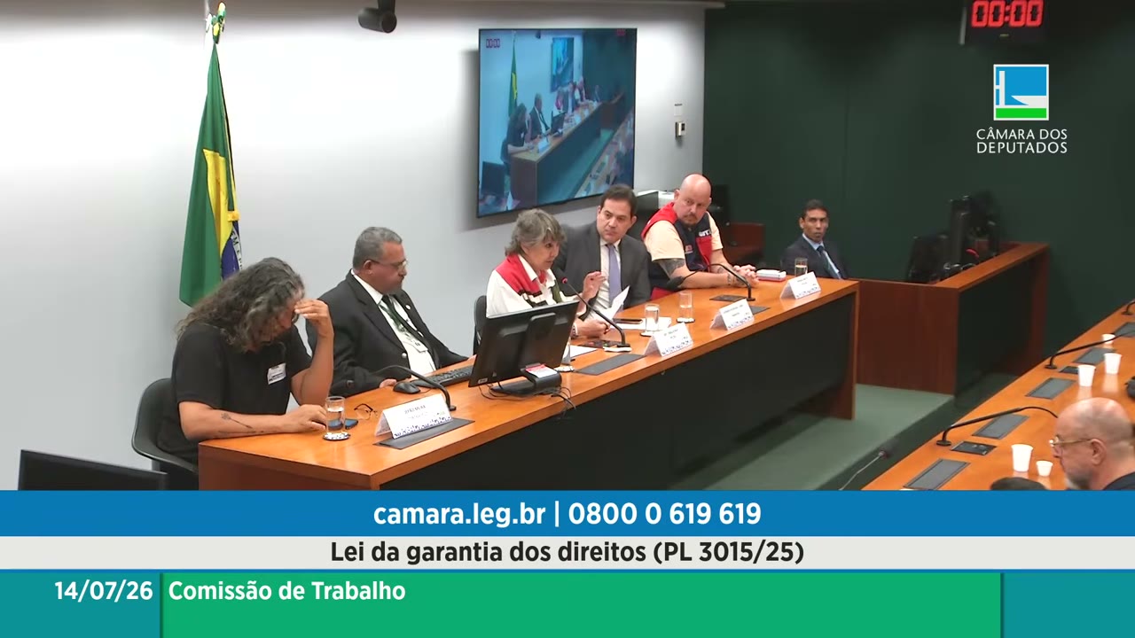 Vídeo do evento em 1:01:17