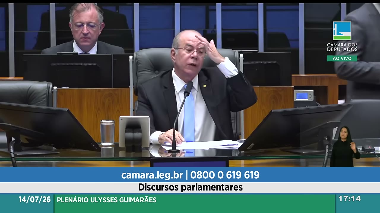 Vídeo do evento em 1:20:04