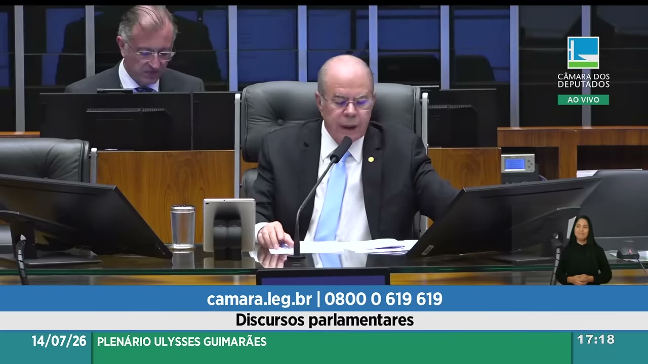 Vídeo do evento em 1:24:49