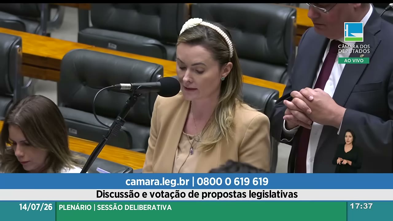 Vídeo do evento em 1:43:23