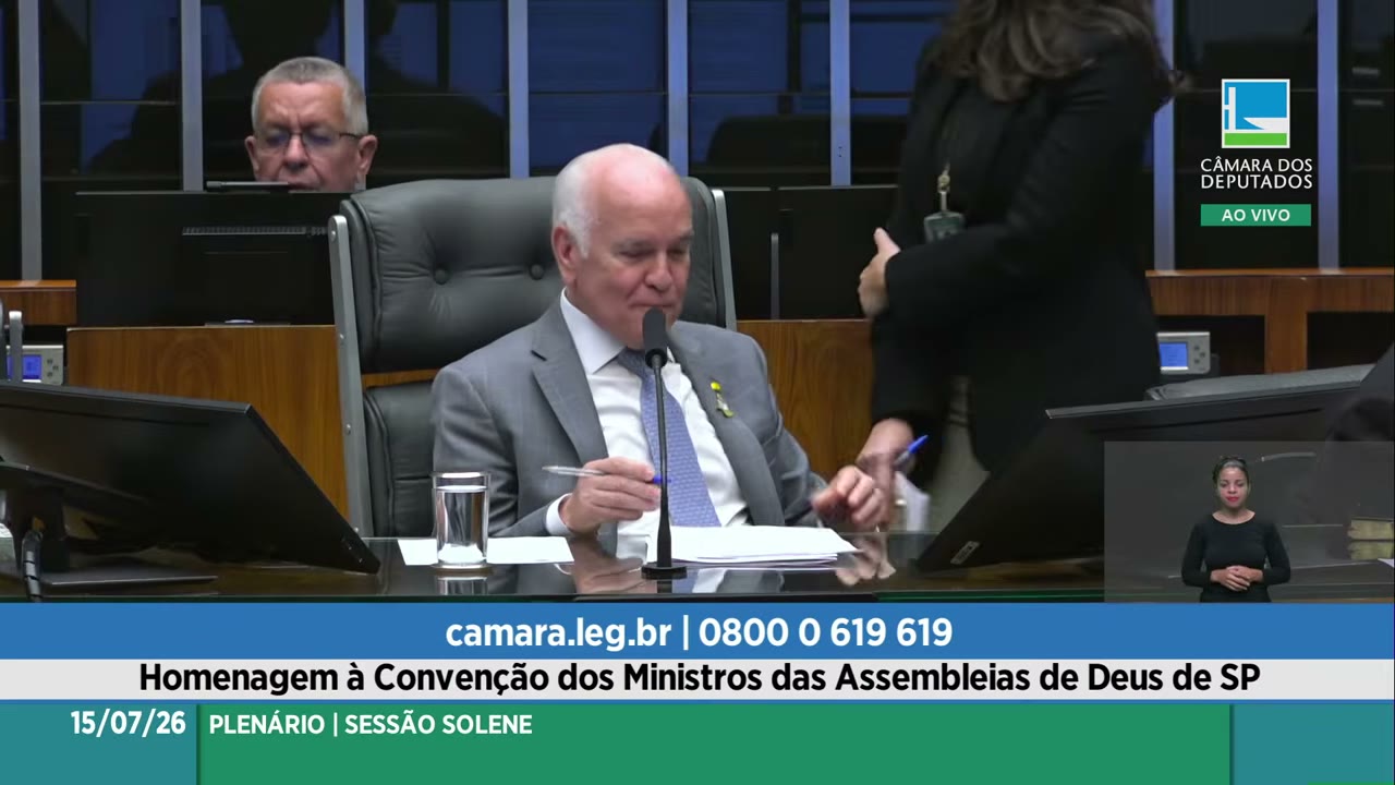 Vídeo do evento em 1:30:38
