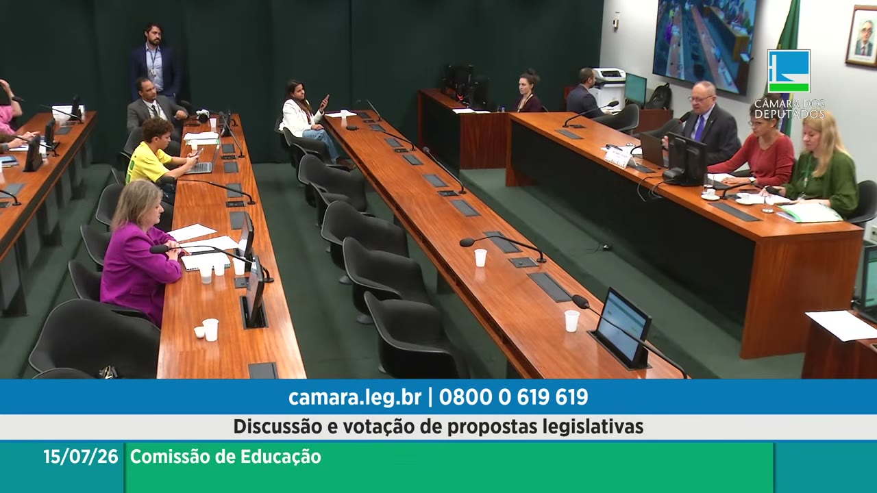 Vídeo do evento em 1:04:22