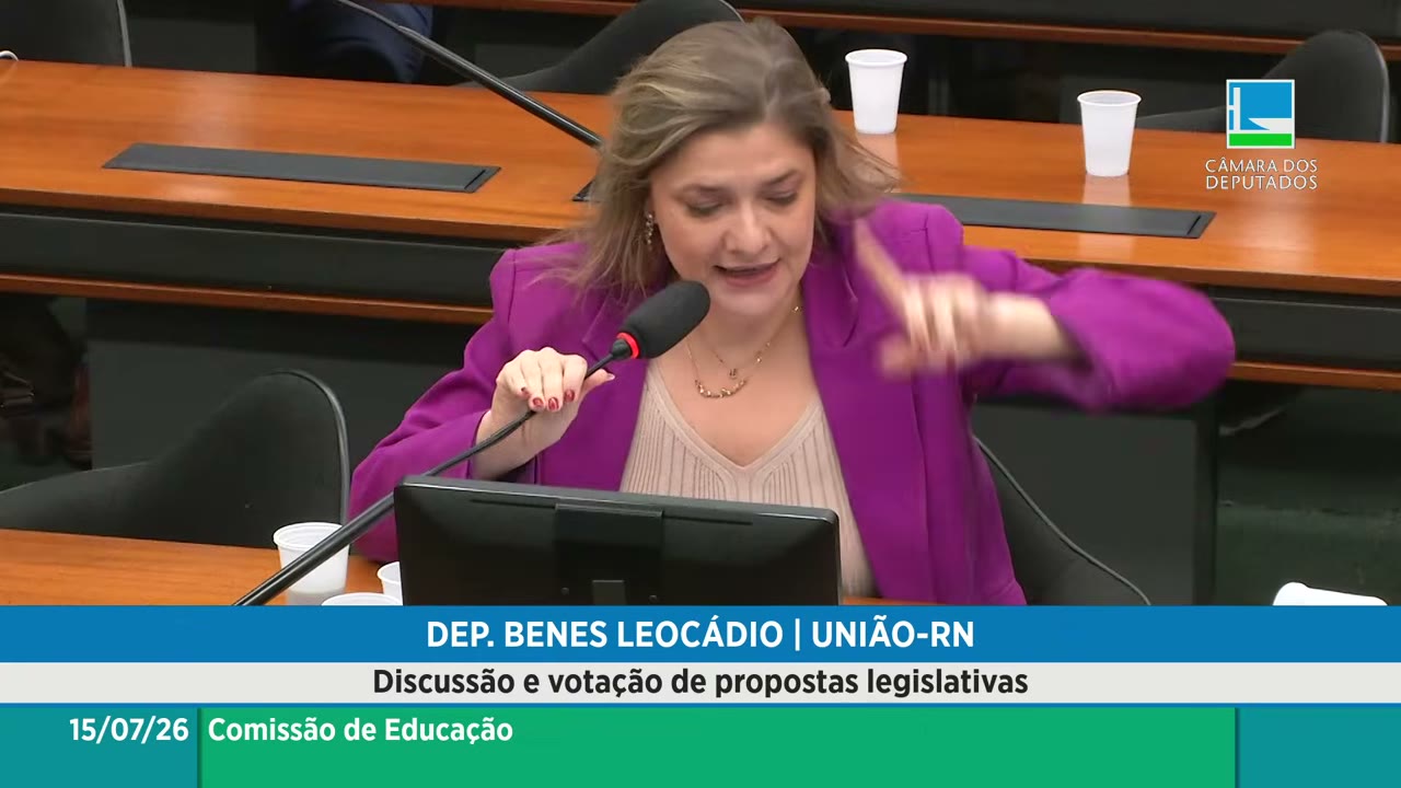 Vídeo do evento em 1:06:29