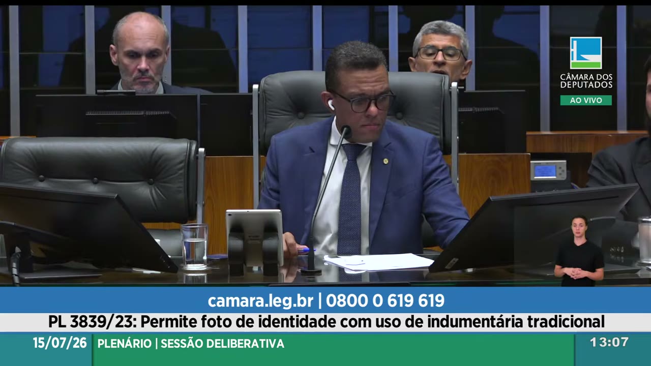 Vídeo do evento em 1:23:54