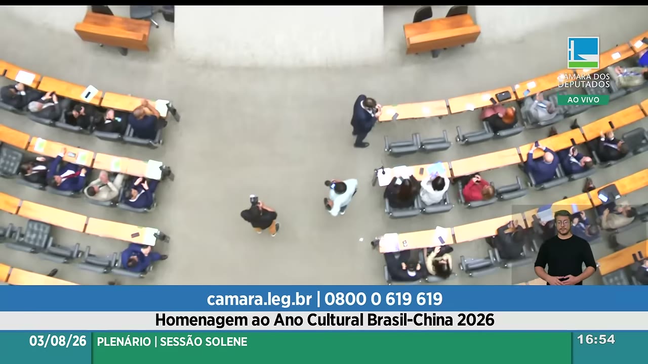 Vídeo do evento em 1:44:49