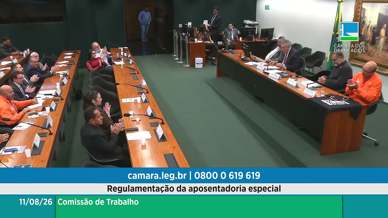 Vídeo do evento em 2:03:17