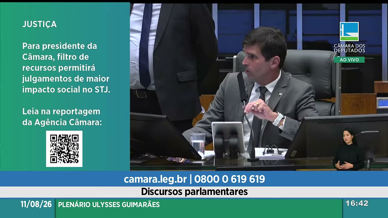 Vídeo do evento em 1:09:43