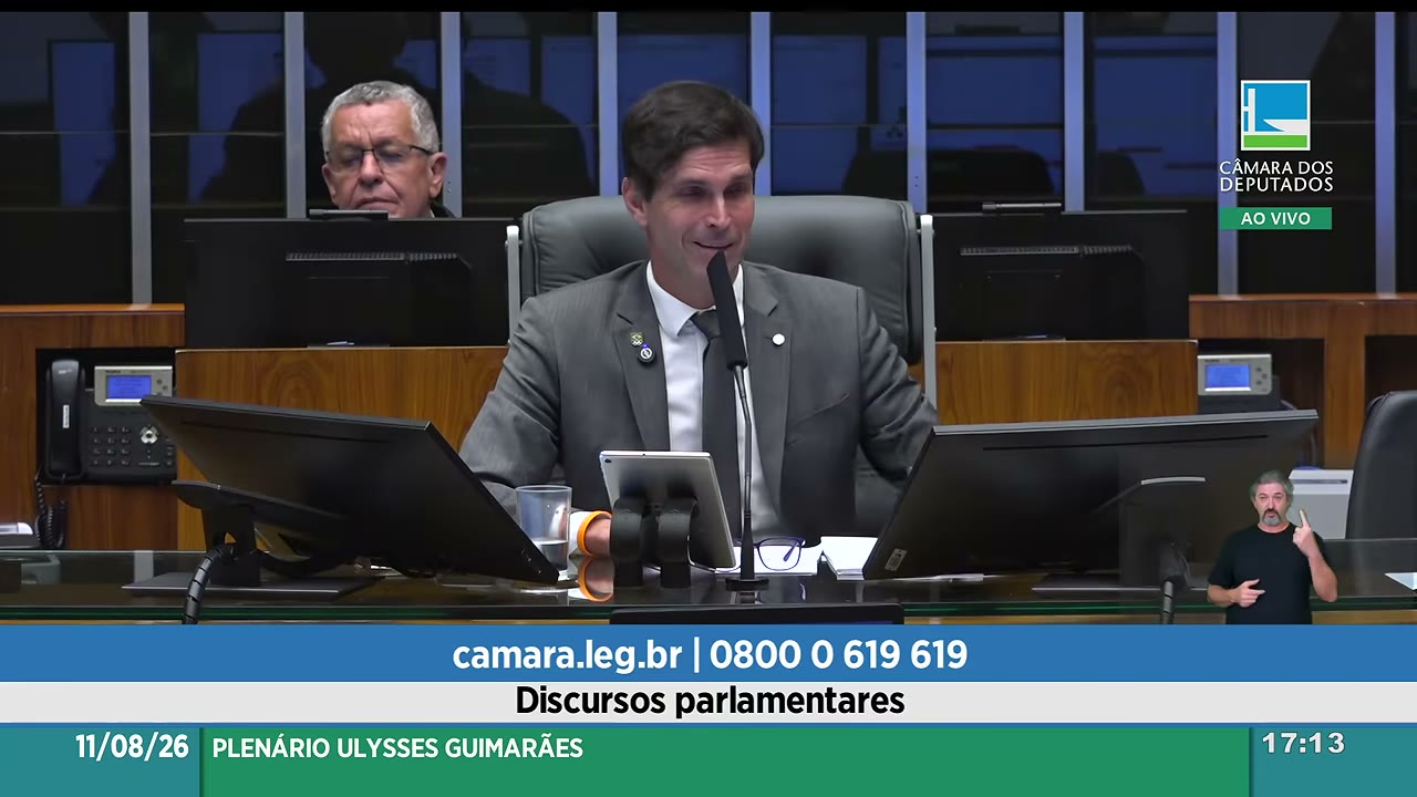 Vídeo do evento em 1:41:17