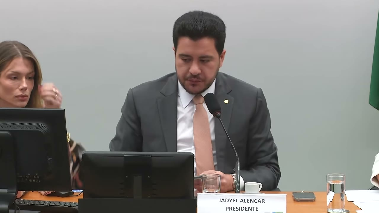 Vídeo do evento em 1:24:57