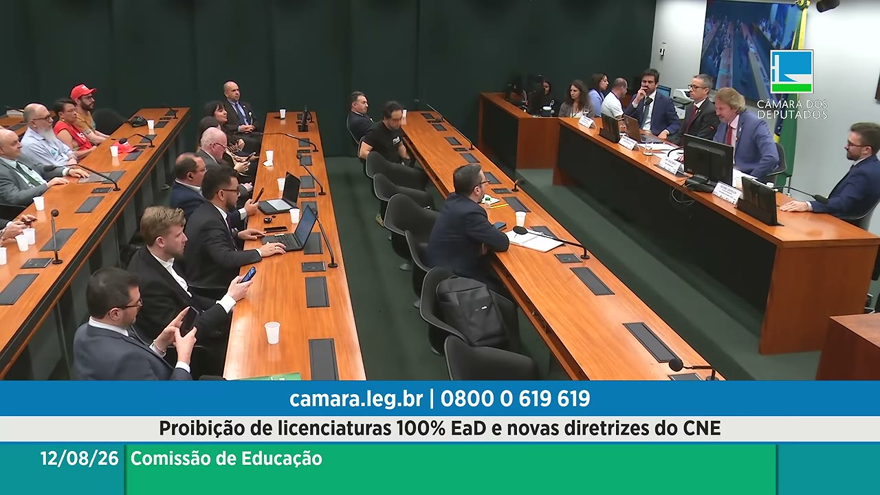 Vídeo do evento em 2:04:31