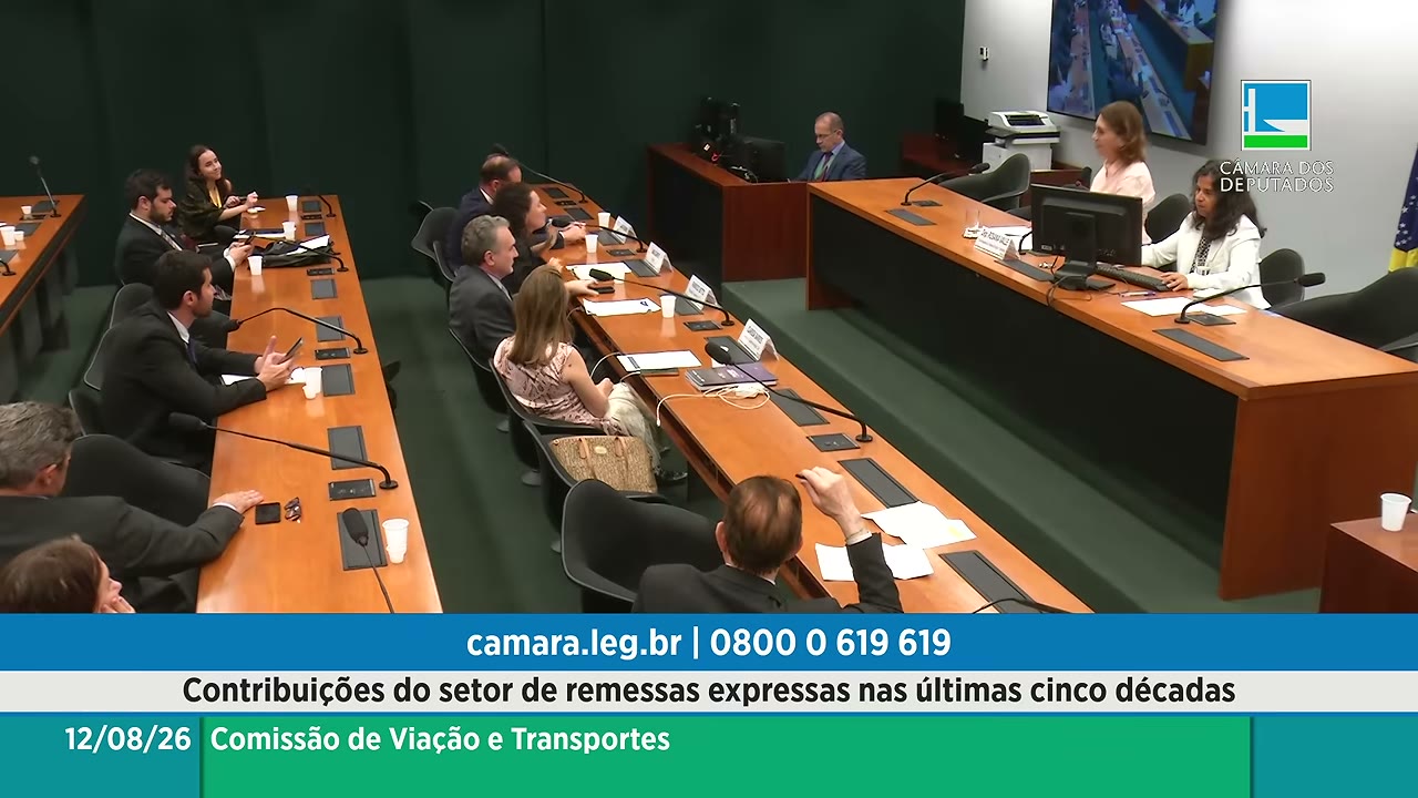 Vídeo do evento em 1:04:12