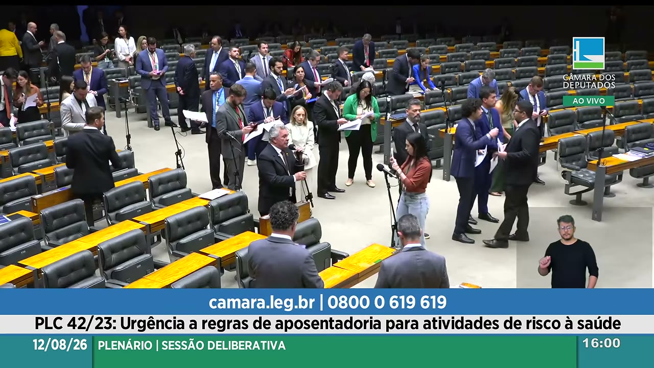 Vídeo do evento em 1:00:35
