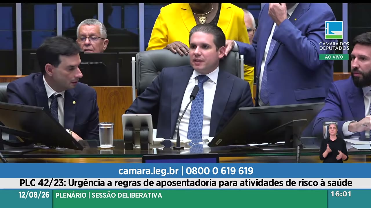 Vídeo do evento em 1:02:22