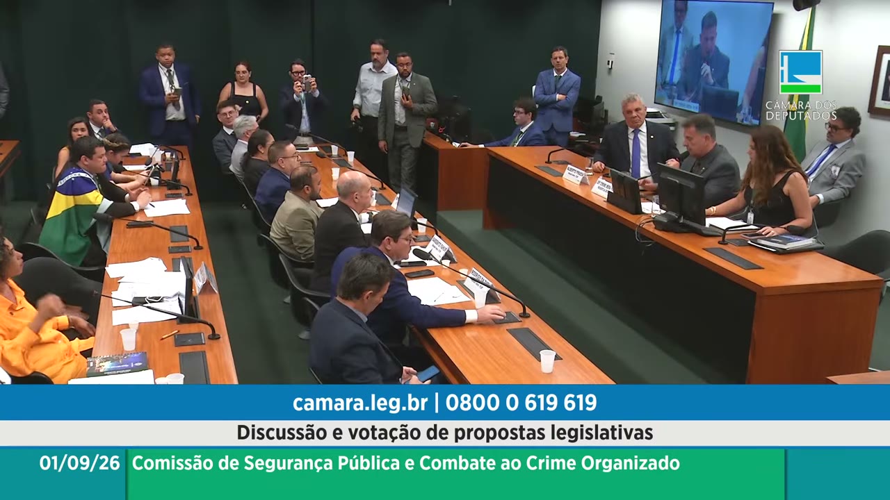 Vídeo do evento em 1:13:15