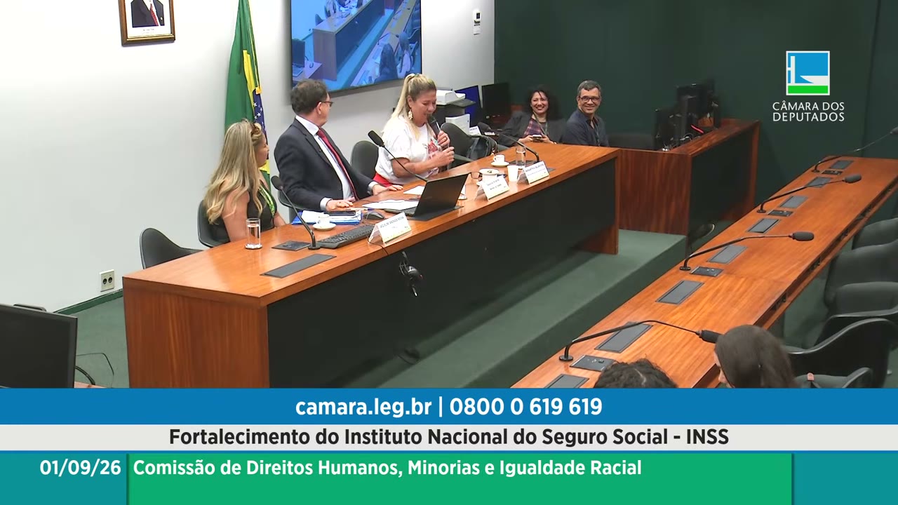 Vídeo do evento em 1:04:26