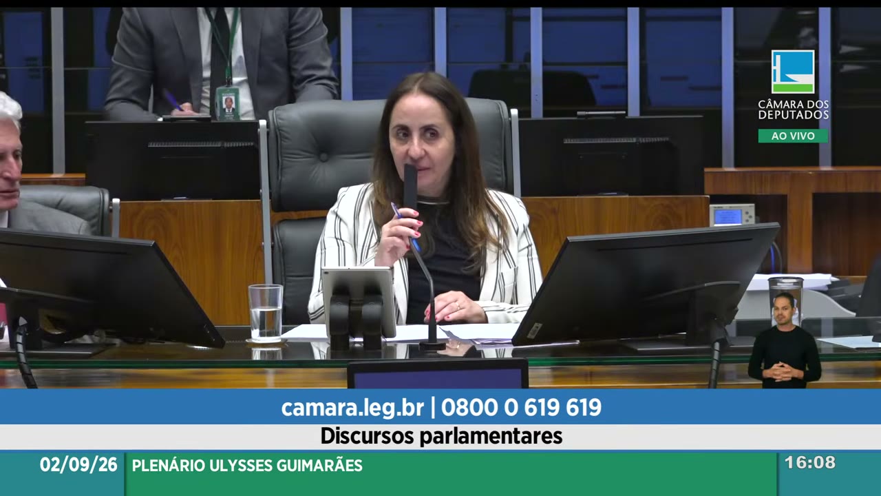 Vídeo do evento em 1:04:29