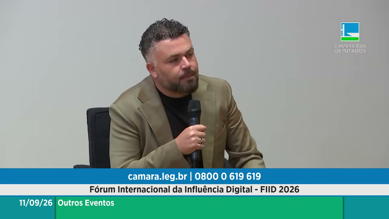 Vídeo do evento em 1:03:30
